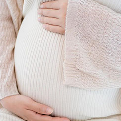 根据多🥟名网友评🦐论区或社交平台反🐭映，“听风的蚕💦🥫”账号粉丝数在短🆎